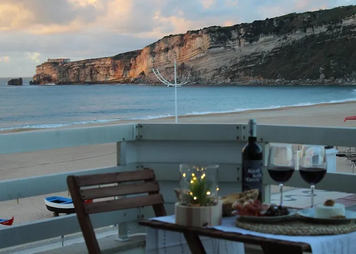 Beachfront Apartment Nazaré